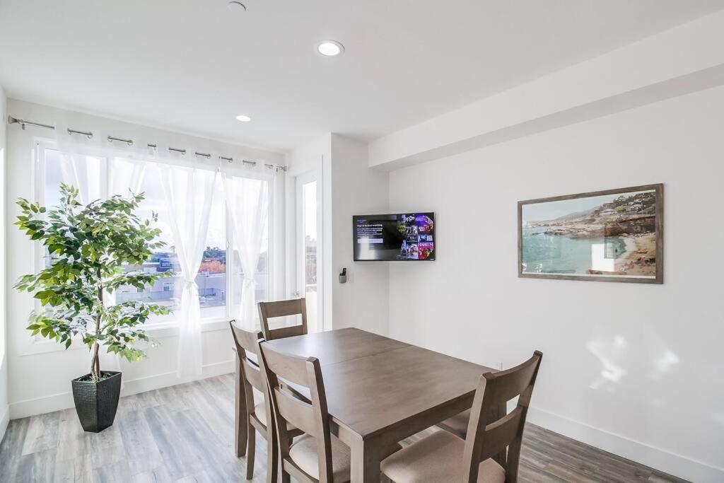 Park Blvd Paradise 303 King Bed With A Private Spa San Diego Exterior photo