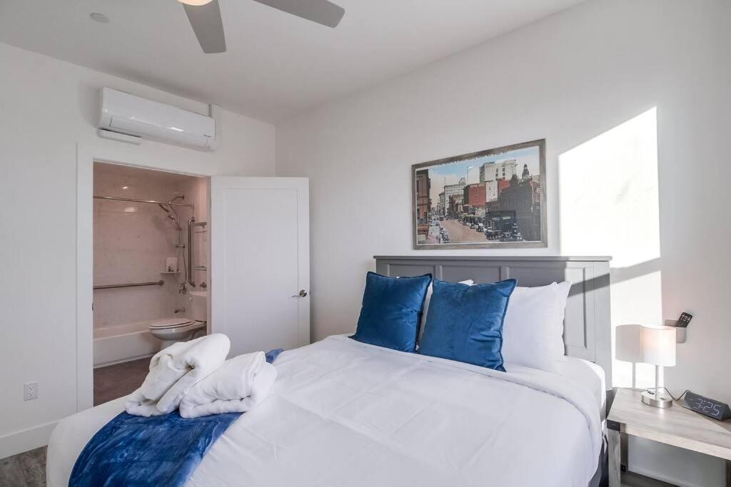 Park Blvd Paradise 303 King Bed With A Private Spa San Diego Exterior photo