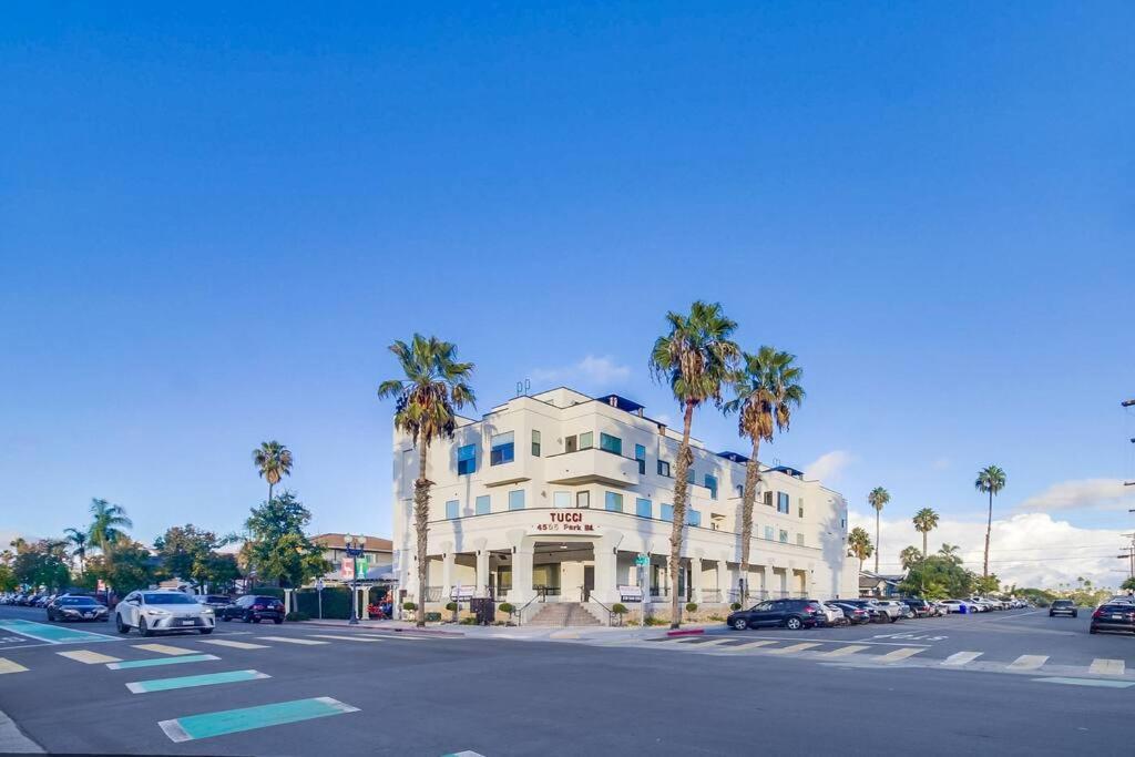 Park Blvd Paradise 303 King Bed With A Private Spa San Diego Exterior photo