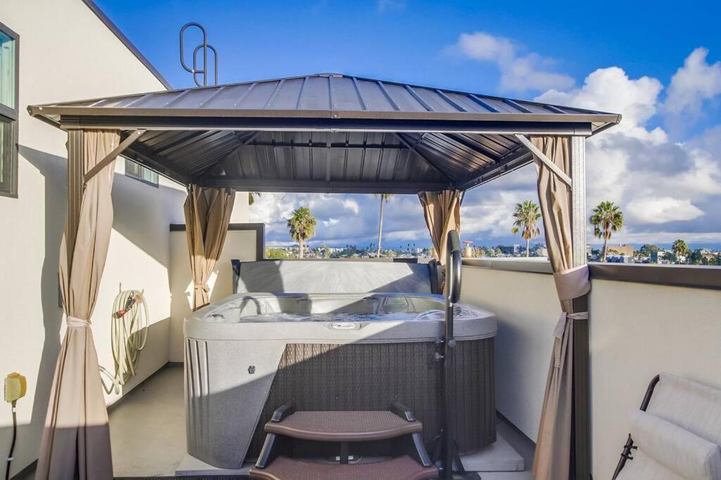 Park Blvd Paradise 303 King Bed With A Private Spa San Diego Exterior photo